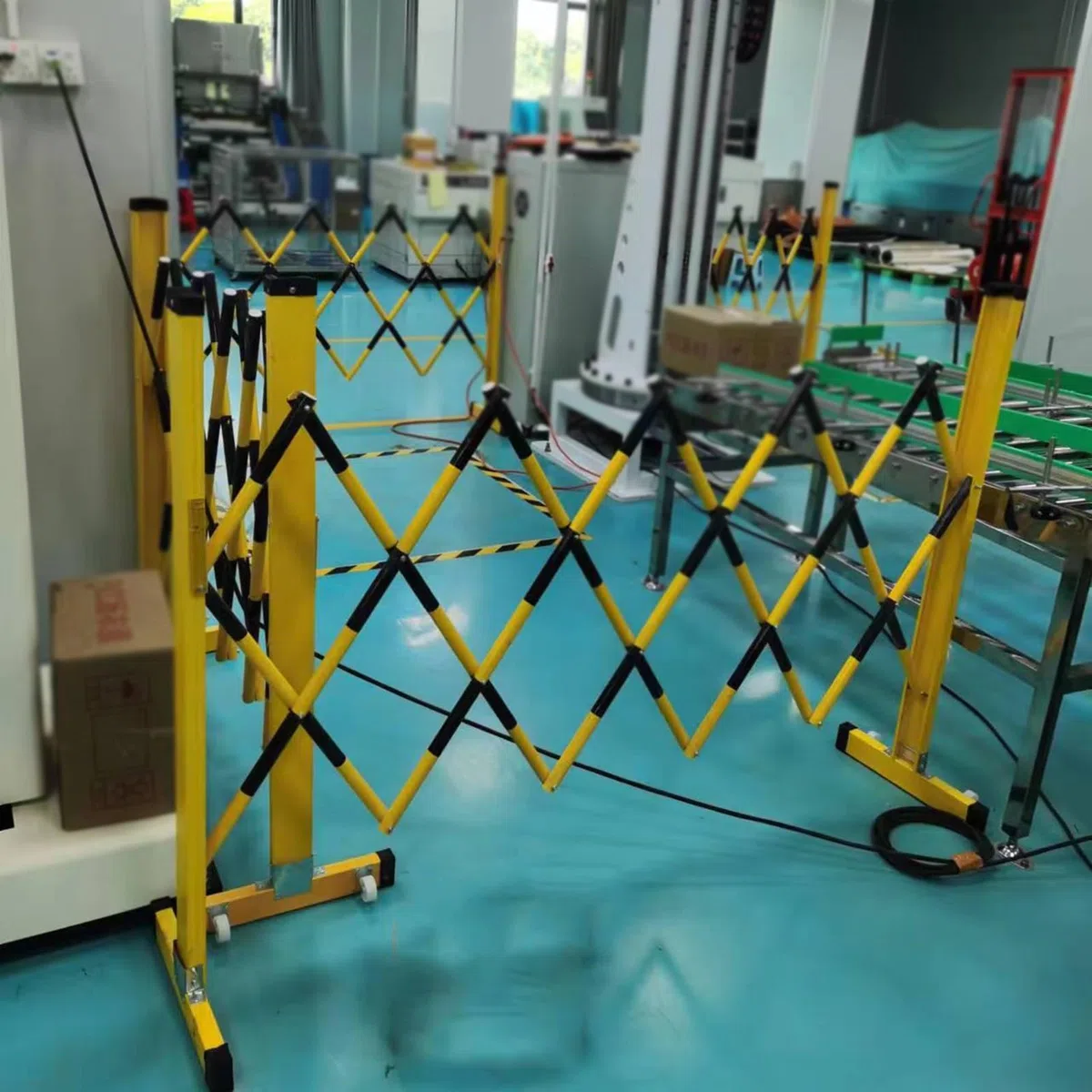 Barriera di Traffico Retrattile - Barriere di Sicurezza Stradale Portatili, Recinzione di Isolamento Nera per Cantieri, ospedali e scuole, guardrail 120x300 cm per Il con